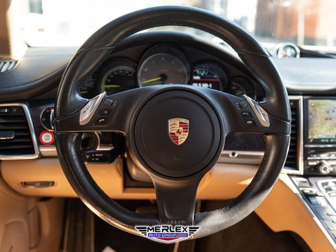Used 2015 Porsche Panamera S w/ Premium Package Plus image 23