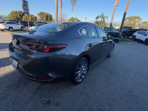 Used 2024 MAZDA MAZDA3 s image 8