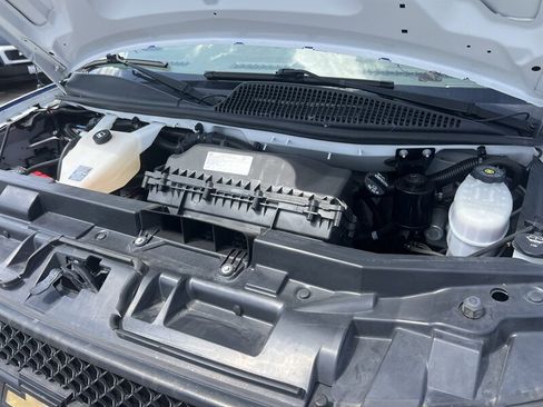 Used 2021 Chevrolet Express 2500 w/ Driver Convenience Package image 24