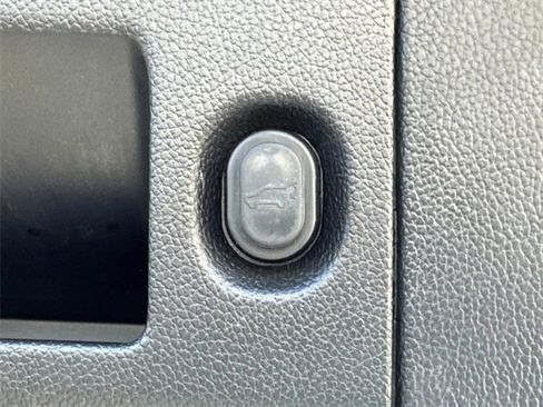 Used 2019 Cadillac Escalade ESV Luxury w/ Escalade Sport Edition image 15