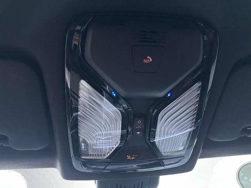 Used 2023 BMW X6 xDrive40i w/ M Sport Package image 33