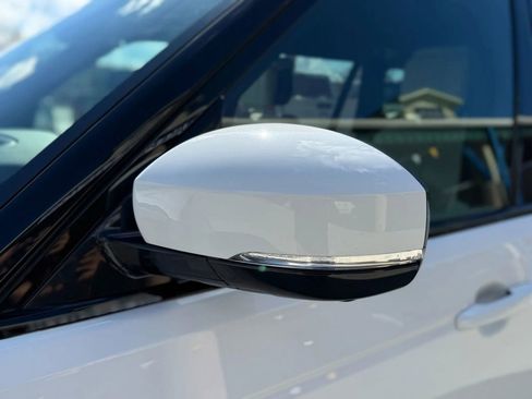 Used 2019 Land Rover Range Rover Long Wheelbase Supercharged image 12