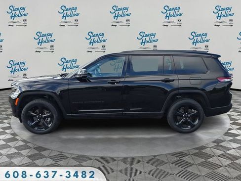 Used 2024 Jeep Grand Cherokee L Limited w/ Black Appearance Package AWD/4WD image 8