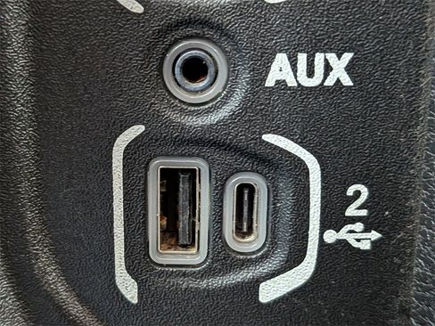 Used 2019 RAM 2500 Big Horn image 18