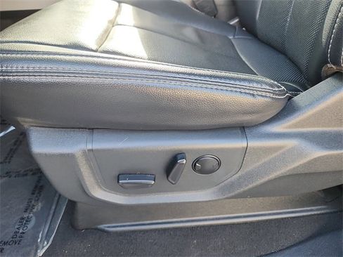 Used 2022 Ford F250 Lariat w/ Lariat Value Package image 17