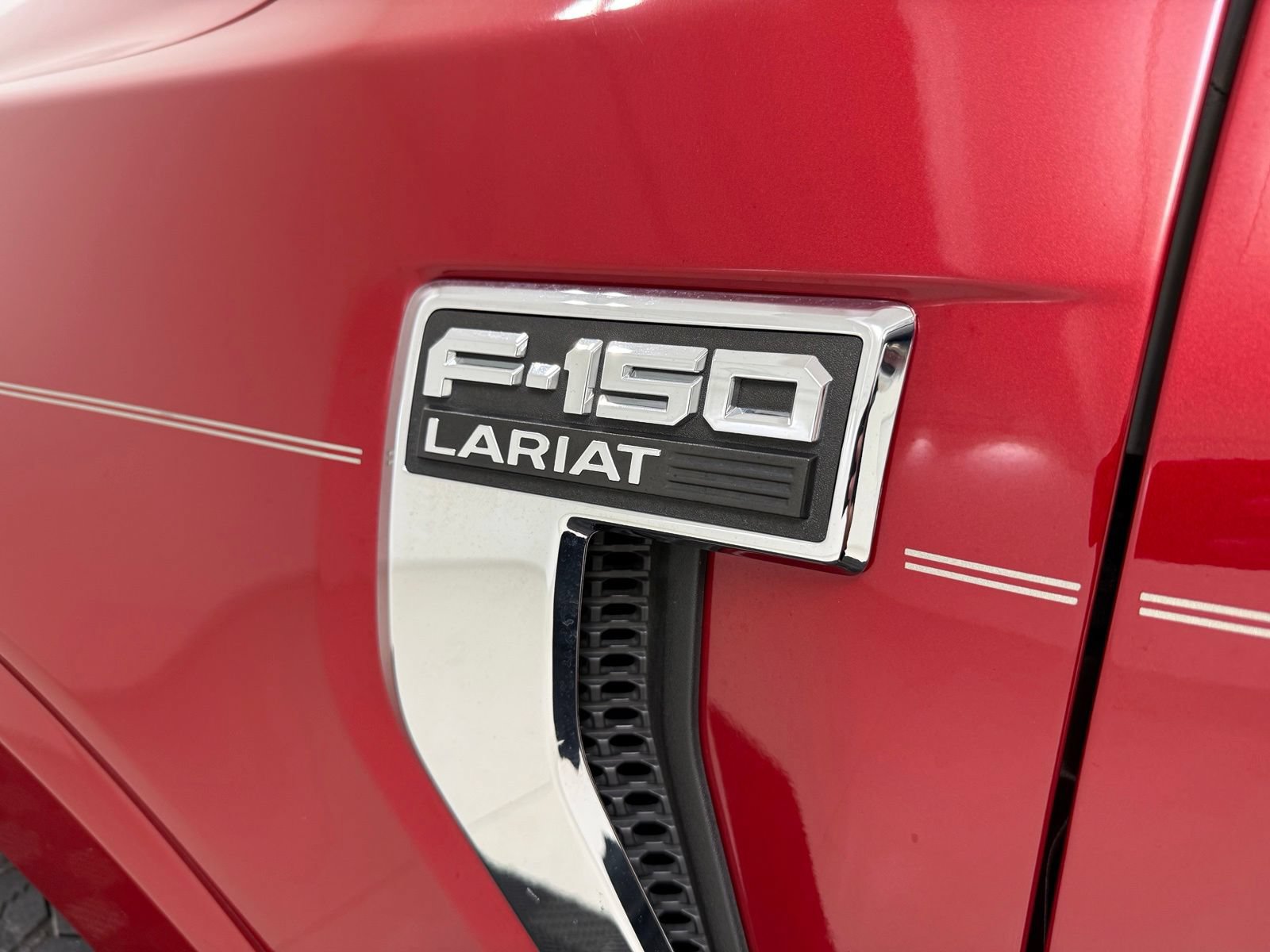 Used 2021 Ford F150 Lariat AWD/4WD image 10
