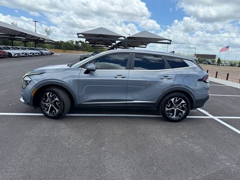 Used 2023 Kia Sportage EX FWD image 8
