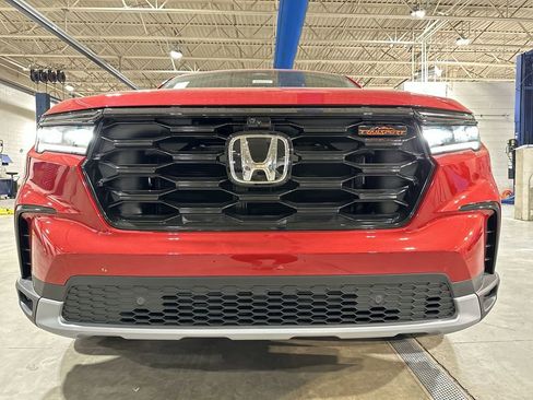 New 2025 Honda Pilot TrailSport image 28