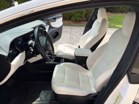Used 2021 Tesla Model X Long Range AWD/4WD image 3