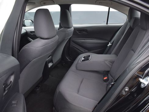 Used 2025 Toyota Corolla LE FWD image 12