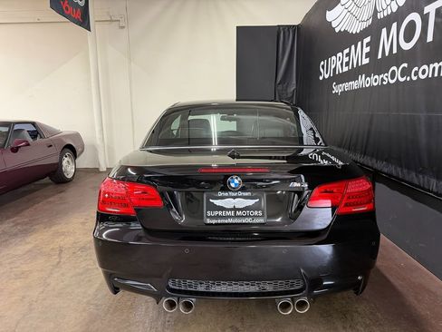 Used 2011 BMW M3 Convertible image 8
