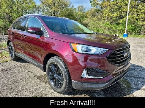 Used 2020 Ford Edge SEL w/ Convenience Package AWD/4WD image 2