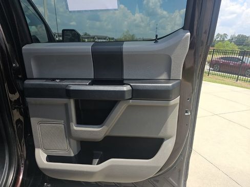 Used 2018 Ford F150 XL w/ Equipment Group 101A Mid AWD/4WD image 19