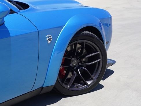 Used 2019 Dodge Challenger SRT Hellcat w/ Widebody Package RWD image 9