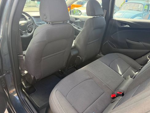 Used 2017 Chevrolet Cruze LT w/ Convenience Package FWD image 13