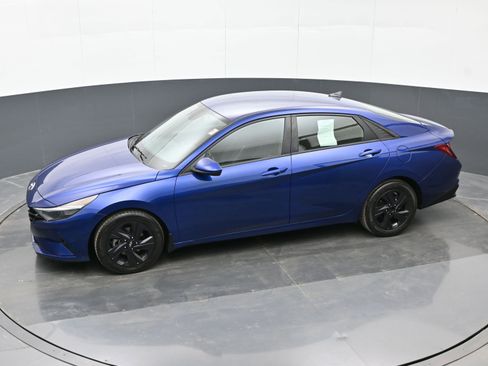 Used 2022 Hyundai Elantra SEL w/ Convenience Package image 31