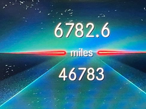 Used 2022 Mercedes-Benz GLE 350 4MATIC image 9