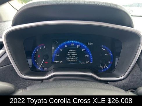 Used 2022 Toyota Corolla Cross XLE image 30