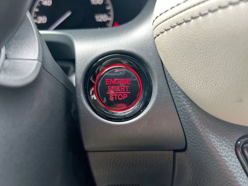 Used 2024 Honda HR-V EX-L image 31