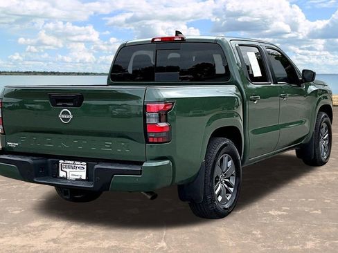 Used 2025 Nissan Frontier SV w/ SV Convenience Package RWD image 8