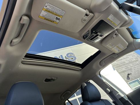 Used 2022 Subaru Outback Limited image 23