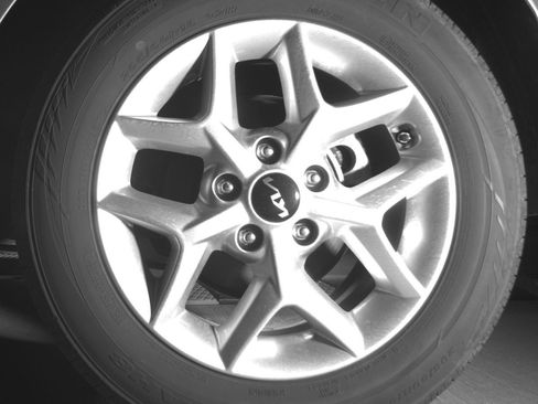 Used 2025 Kia Soul LX w/ LX Technology Package image 14