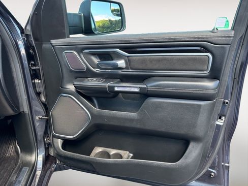 Used 2019 RAM 1500 Laramie AWD/4WD image 26