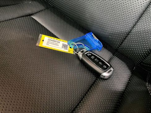 Used 2022 Hyundai Elantra Limited image 30