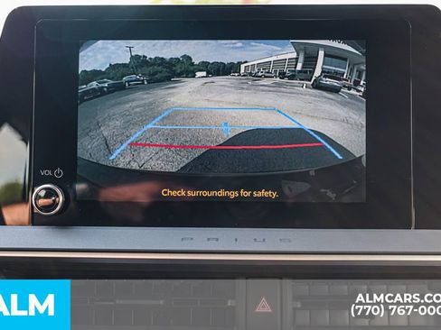 Used 2025 Toyota Prius XLE image 36