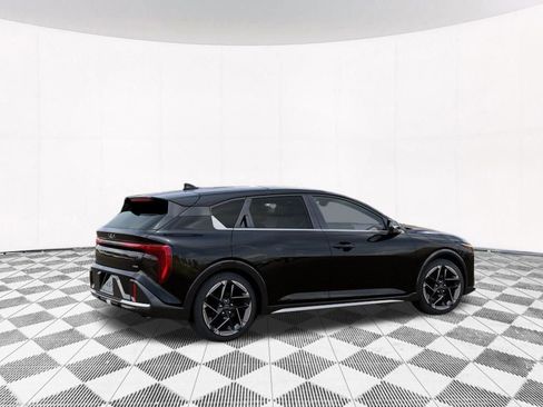 New 2026 Kia K4 GT-Line FWD image 8