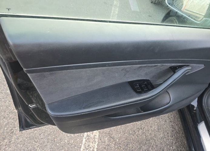 Used 2020 Tesla Model 3 Standard Range RWD image 4