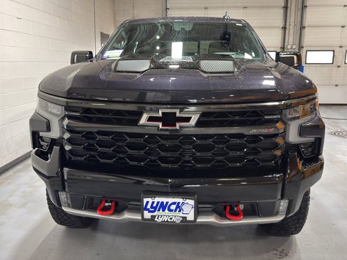 Used 2023 Chevrolet Silverado 1500 ZR2 w/ Technology Package AWD/4WD image 8