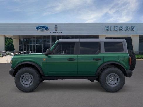 New 2025 Ford Bronco Badlands w/ Sasquatch Package image 3