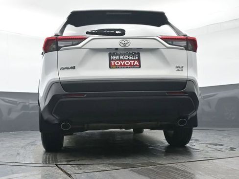 Certified 2022 Toyota RAV4 XLE w/ Convenience Package image 33