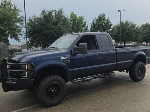 Used 2010 Ford F350 XLT AWD/4WD image 2
