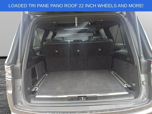 Used 2023 Jeep Grand Wagoneer L Series II AWD/4WD image 15