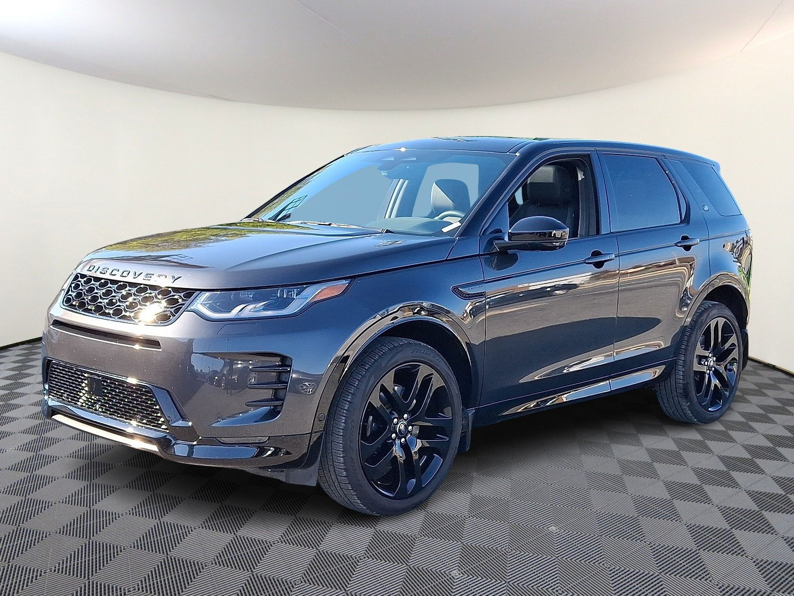 Used 2026 Land Rover Discovery Sport Landmark AWD/4WD image 1