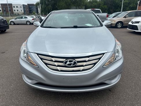 Used 2012 Hyundai Sonata Limited FWD image 2