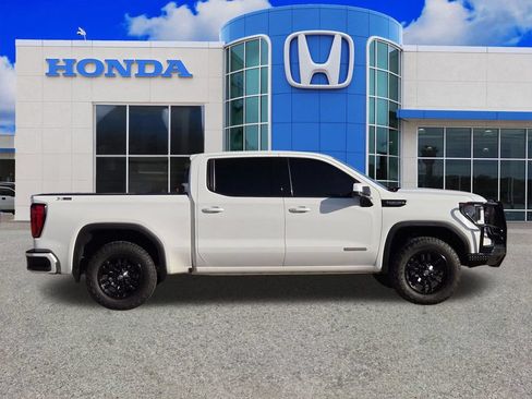 Used 2022 GMC Sierra 1500 Elevation AWD/4WD image 2