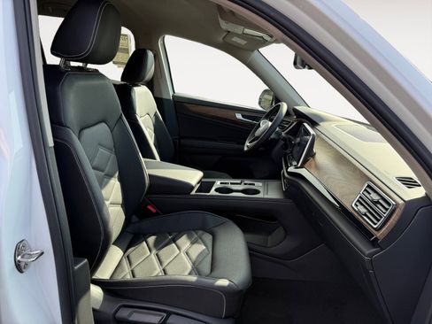 New 2026 Volkswagen Atlas SE image 19