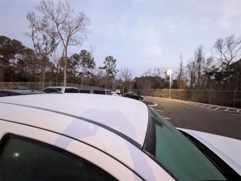 Used 2018 Toyota Tacoma SR image 11