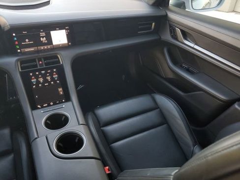 Used 2020 Porsche Taycan Turbo image 20