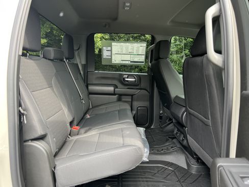 New 2026 Chevrolet Silverado 2500 Custom w/ Custom Value Package AWD/4WD image 47