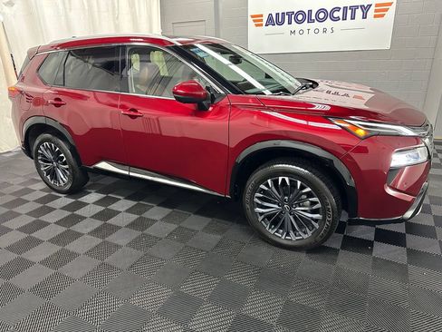 Used 2026 Nissan Rogue Platinum w/ Platinum Premium Package AWD/4WD image 2