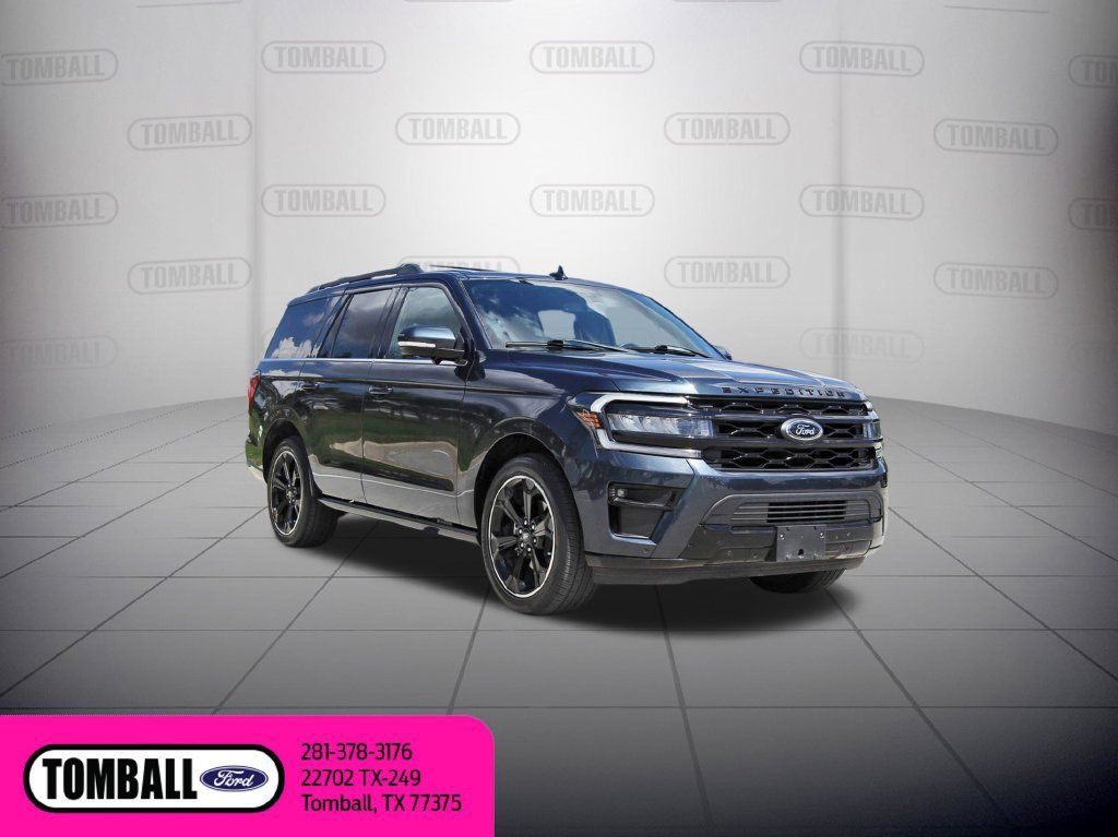 Used 2023 Ford Expedition Limited RWD image 1
