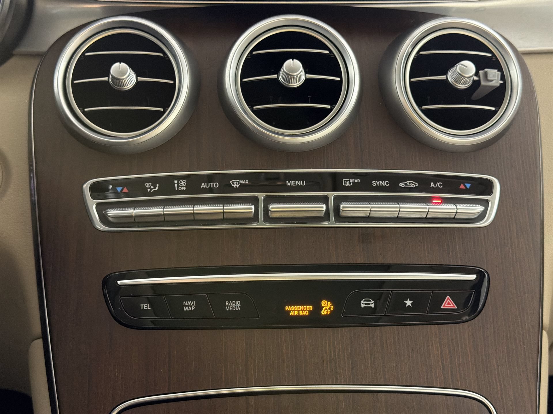 Used 2020 Mercedes-Benz GLC 300 4MATIC image 20
