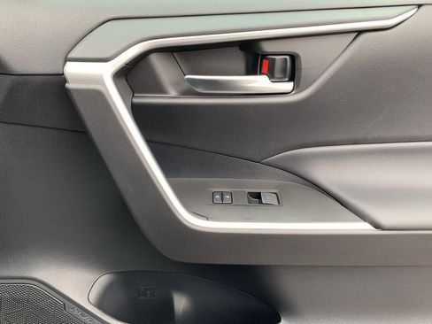 New 2025 Toyota RAV4 XLE image 19