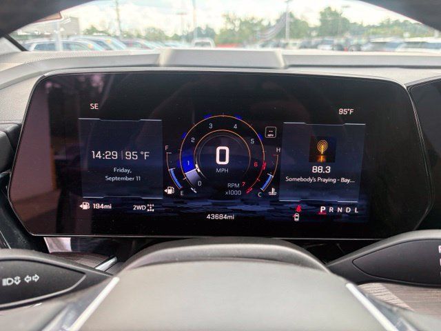 Used 2025 Chevrolet Tahoe LT AWD/4WD image 15
