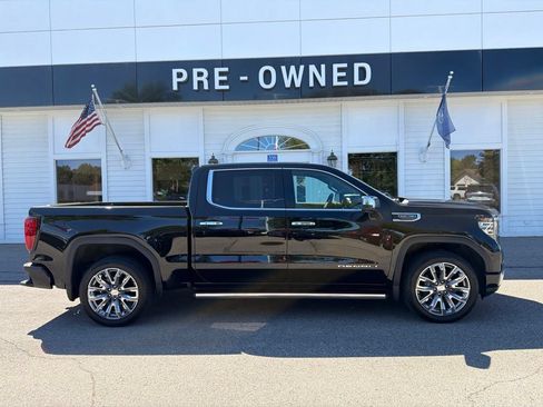 Used 2025 GMC Sierra 1500 Denali AWD/4WD image 4