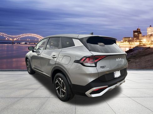 Certified 2023 Kia Sportage LX image 3